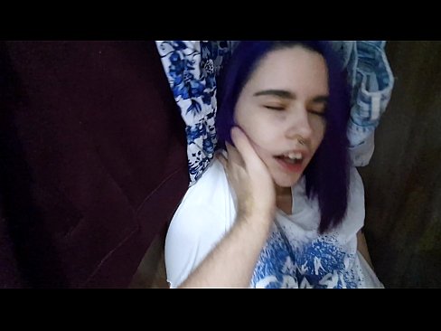 ❤️ Megtaláltam a nővéremet a szekrényben, és segítettem neki elélvezni. ☑ Szuper szex at hu.bladesoul.top